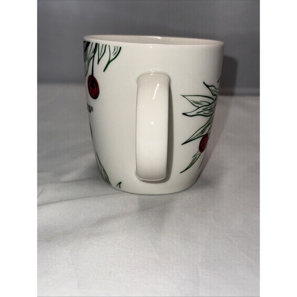 2020 Starbucks Holiday Mug 12oz Holly Berries Leaves Christmas Collectible - Picture 4 of 6
